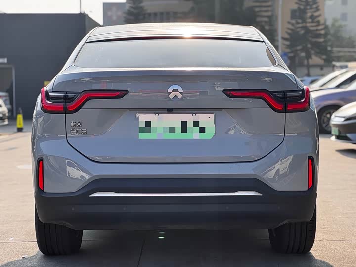 Фото 3 - Nio EC6