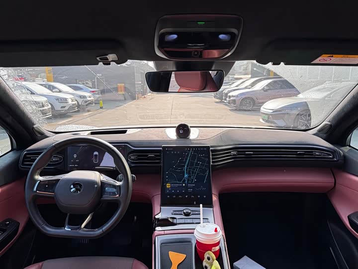 Фото 6 - Nio EC6