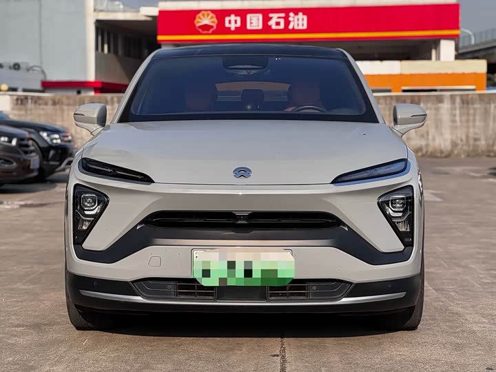 Фото 8 - Nio EC6