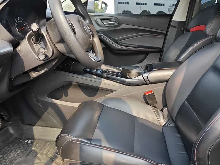 Фото 8 - MG Motor 5