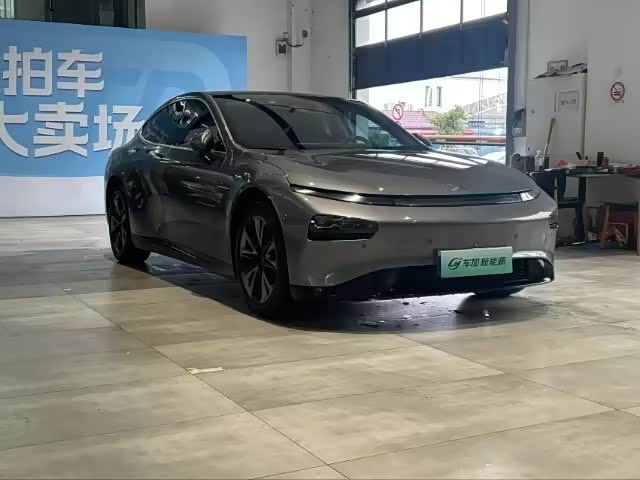 Фото 3 - XPeng P7