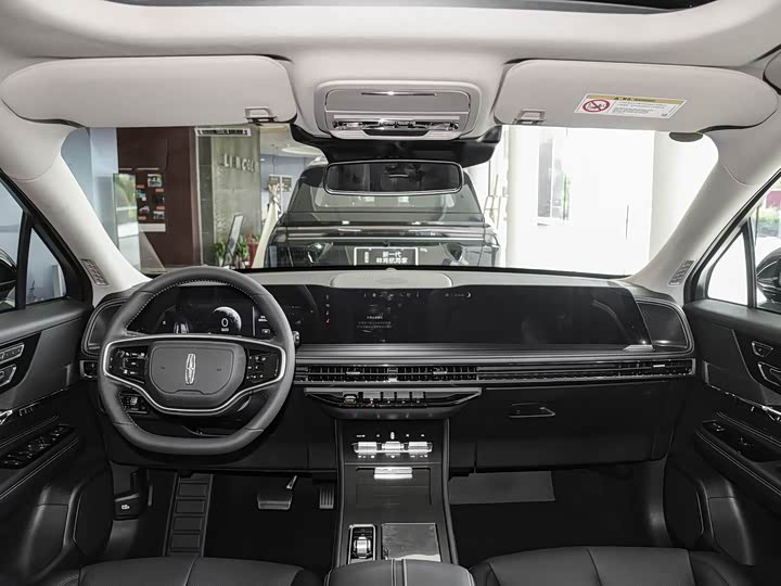 Фото 6 - Lincoln Corsair