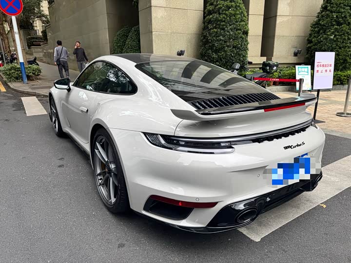 Фото 2 - Porsche 911