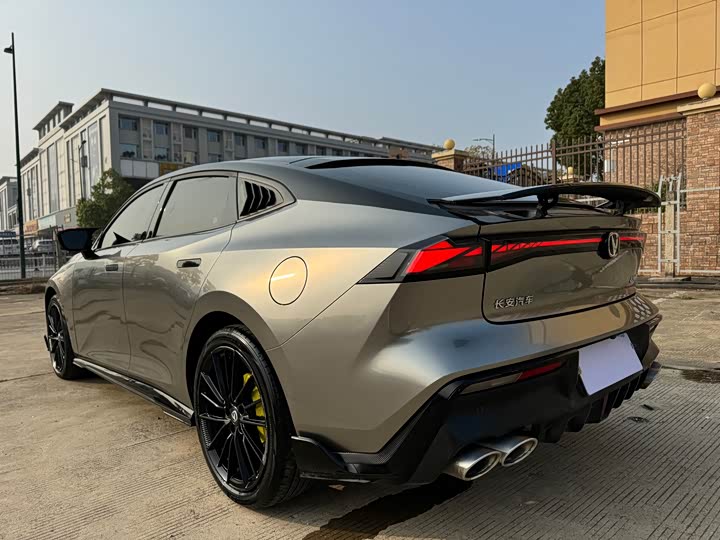 Фото 7 - Changan UNI-V