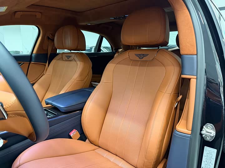 Фото 5 - Bentley Flying Spur