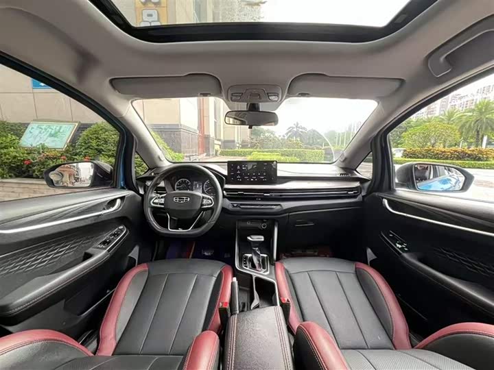 Фото 5 - Geely Vision X3