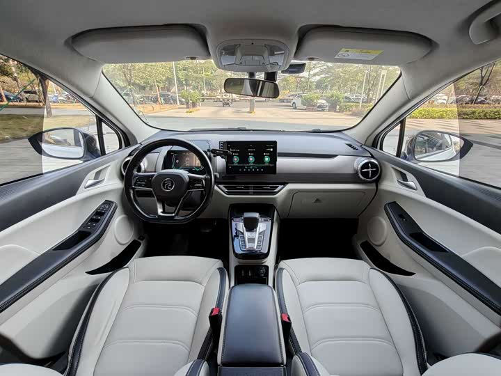 Фото 9 - BYD Yuan Pro