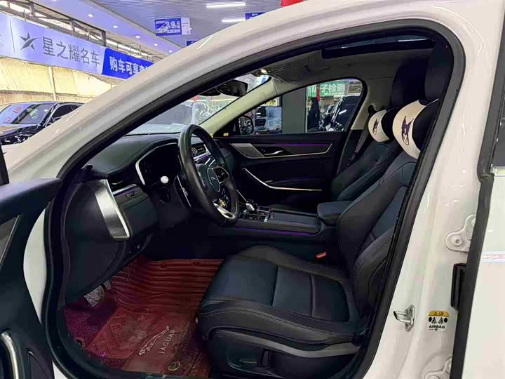 Фото 5 - Jaguar XF L