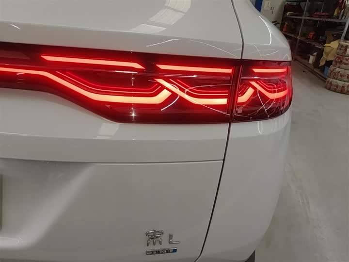 Фото 8 - BYD Song L DM-i Hybrid