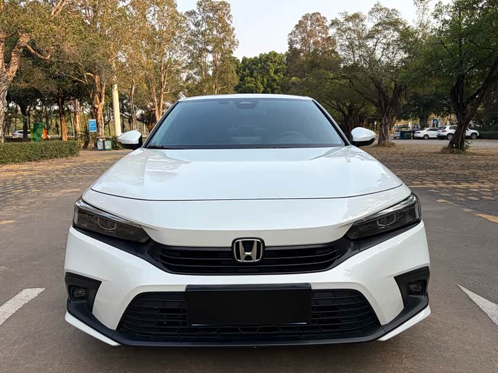 Фото 2 - Honda Civic