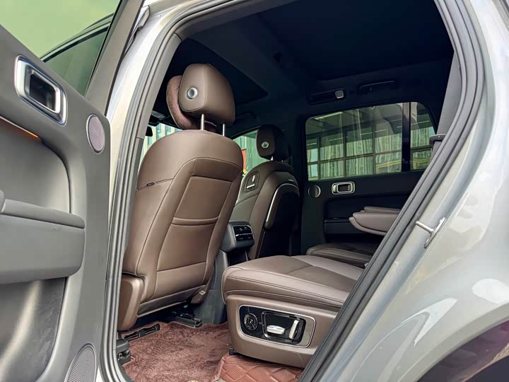 Фото 8 - LiXiang L8