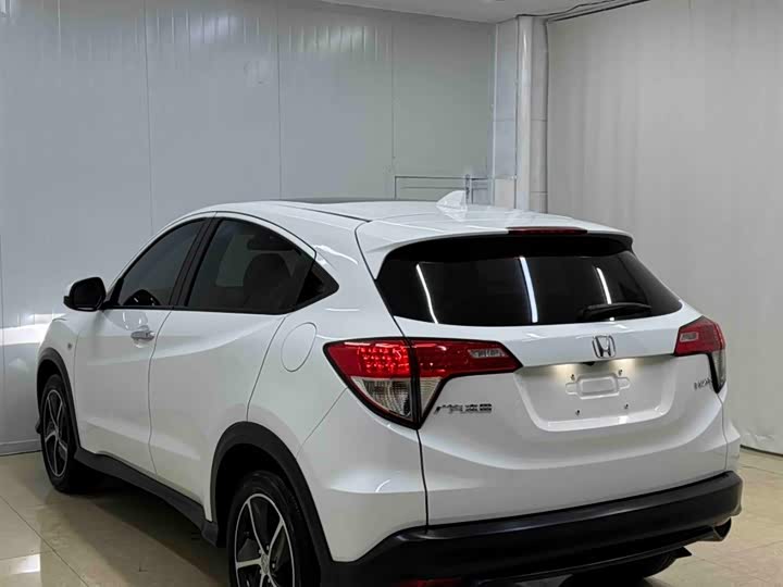 Фото 6 - Honda Vezel