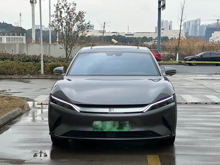 Фото 2 - BYD Han