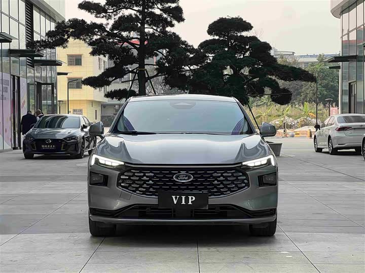 Фото 2 - Ford Mondeo