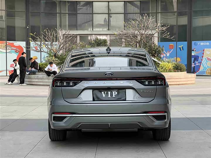 Фото 5 - Ford Mondeo