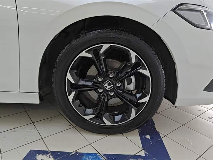 Фото 6 - Honda Civic