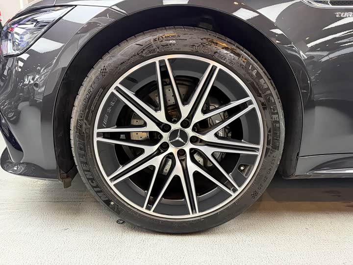 Фото 4 - Mercedes-Benz AMG GT