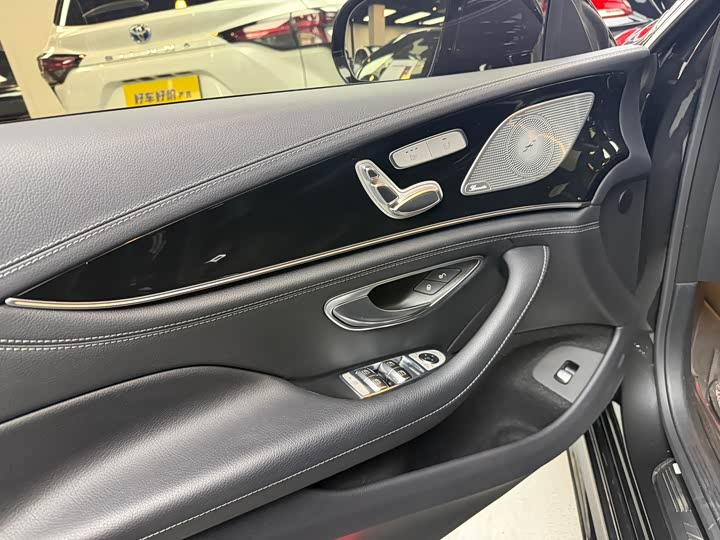 Фото 6 - Mercedes-Benz AMG GT