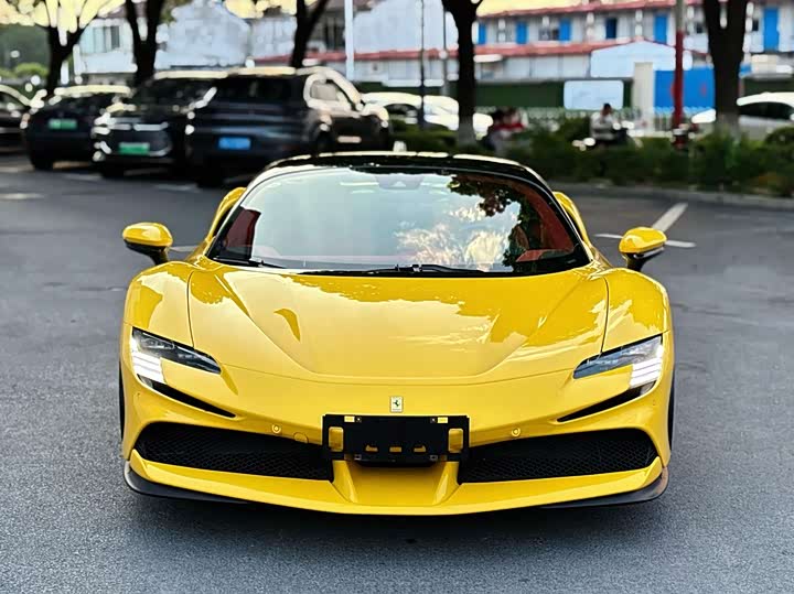 Фото 3 - Ferrari SF90