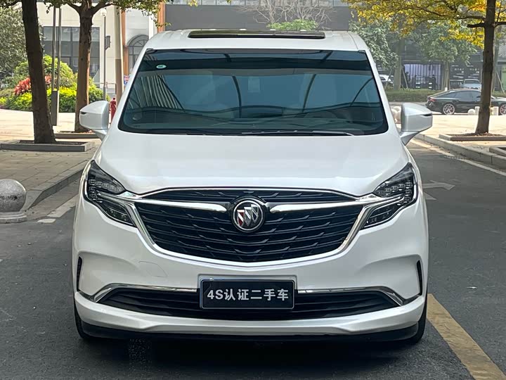 Фото 3 - Buick GL8 ES