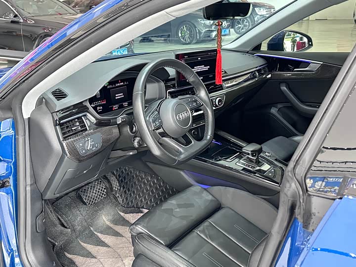 Фото 4 - Audi A5