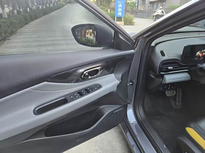 Фото 5 - GAC Trumpchi Empow R