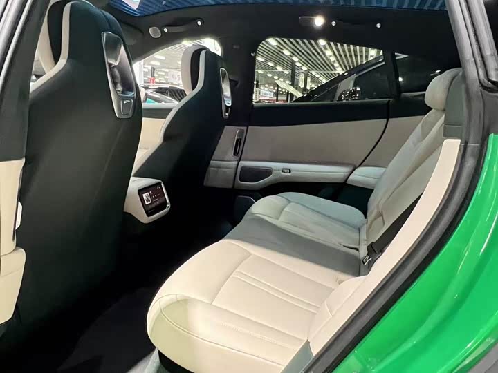 Фото 6 - Xiaomi YU7