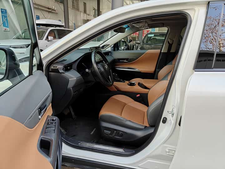 Фото 7 - Toyota Venza