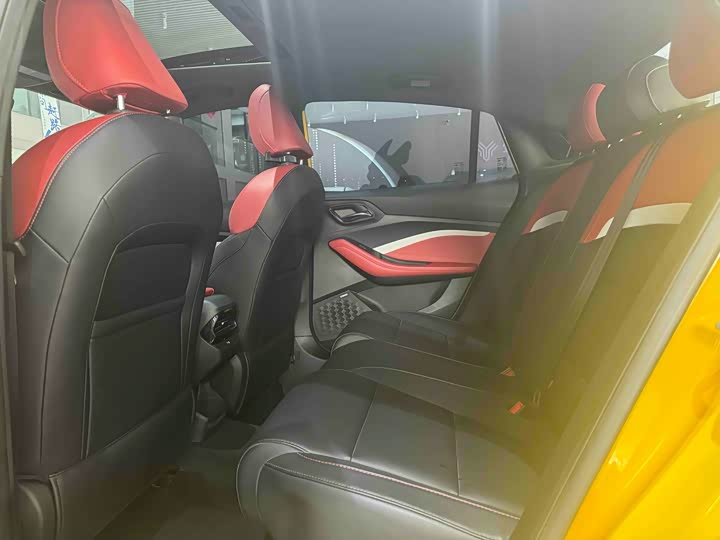 Фото 6 - MG Motor 5