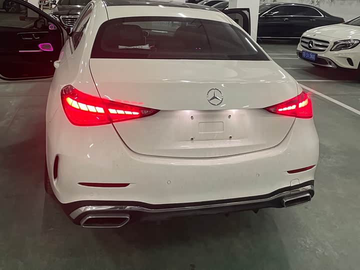 Фото 4 - Mercedes-Benz C-Class