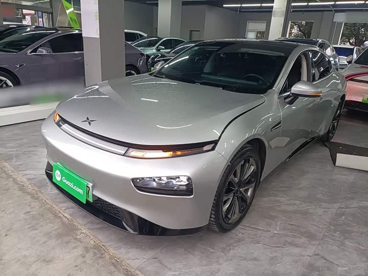 Фото 2 - XPeng P7