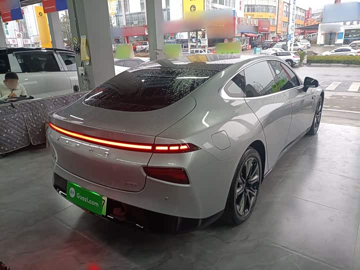 Фото 7 - XPeng P7