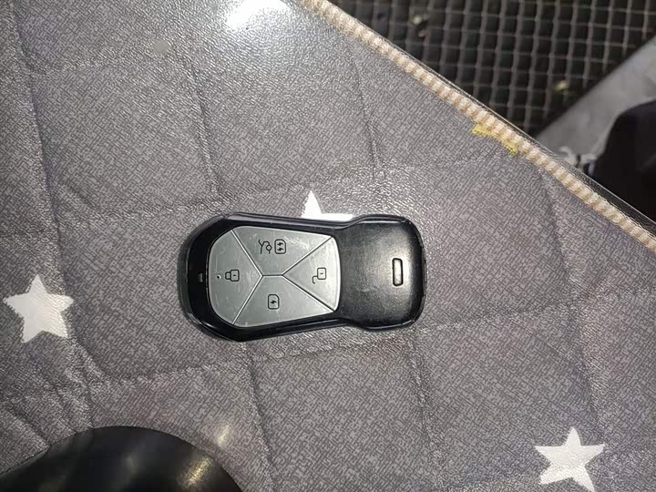 Фото 9 - XPeng P7