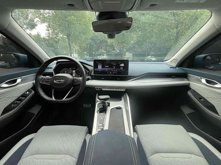 Фото 5 - Geely Preface