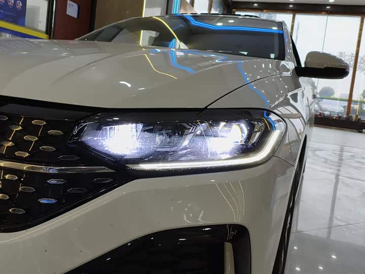 Фото 3 - Volkswagen Lavida