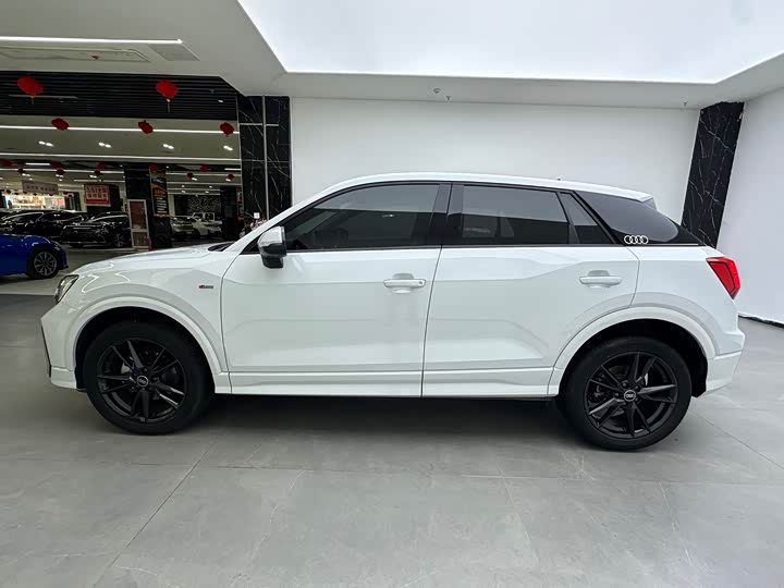 Фото 5 - Audi Q2L