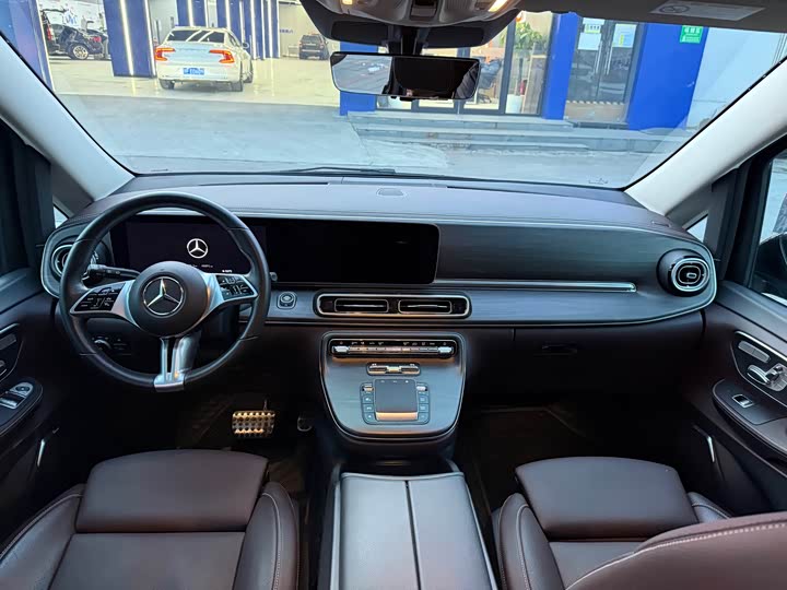 Фото 5 - Mercedes-Benz V-Class