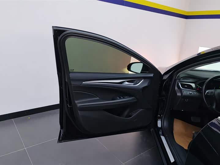 Фото 7 - Buick LaCrosse