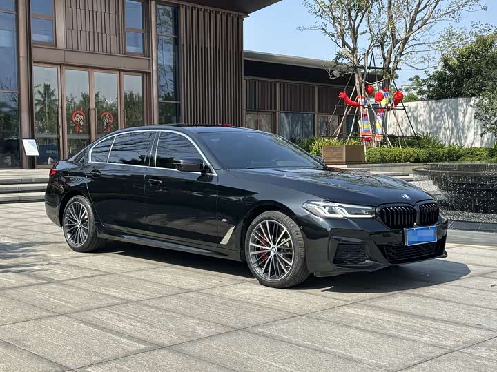 Фото 3 - BMW 5 Series