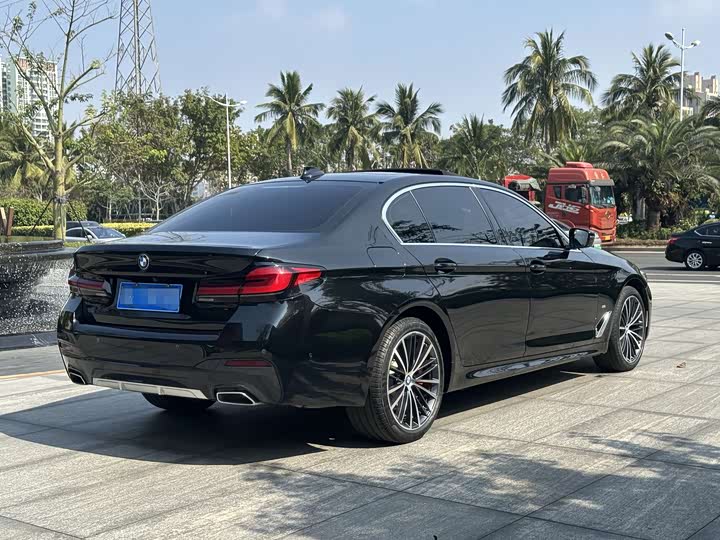 Фото 6 - BMW 5 Series