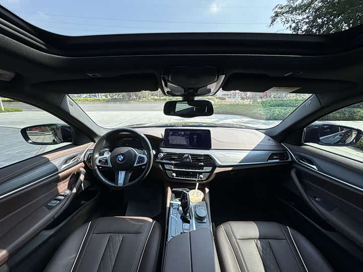 Фото 8 - BMW 5 Series