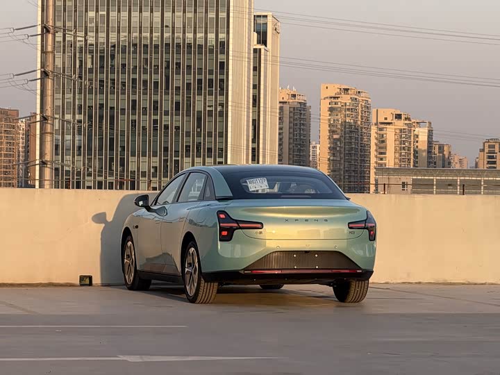 Фото 8 - XPeng Mona M03