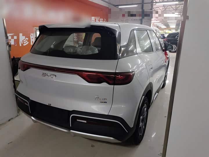 Фото 7 - BYD Yuan Up