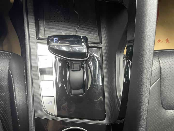 Фото 8 - Hyundai Elantra N line