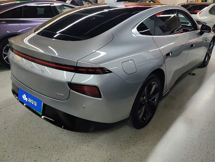 Фото 3 - XPeng P7