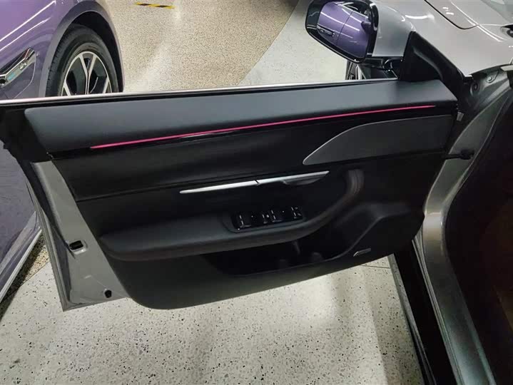 Фото 7 - XPeng P7