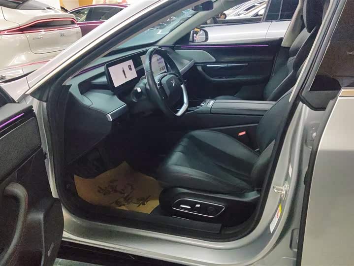 Фото 9 - XPeng P7