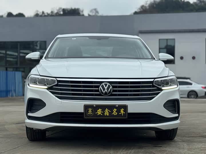 Фото 2 - Volkswagen Lavida