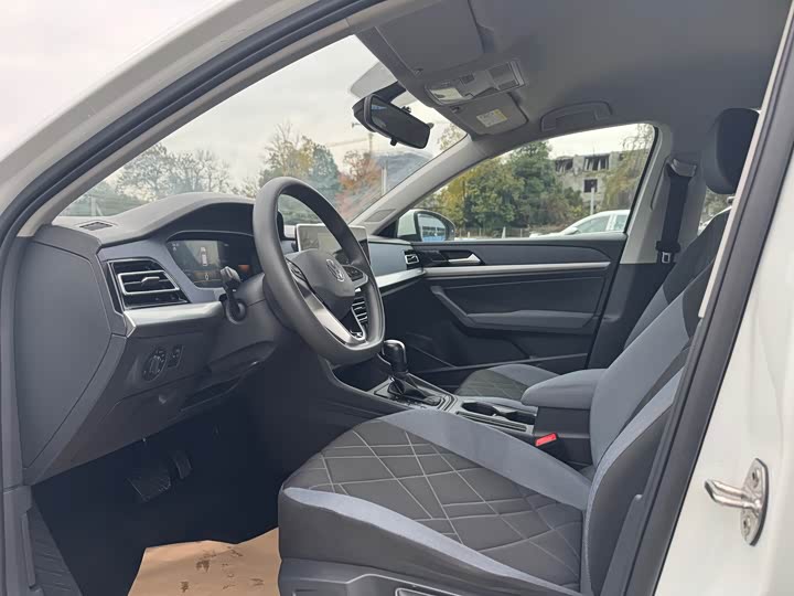 Фото 7 - Volkswagen Lavida