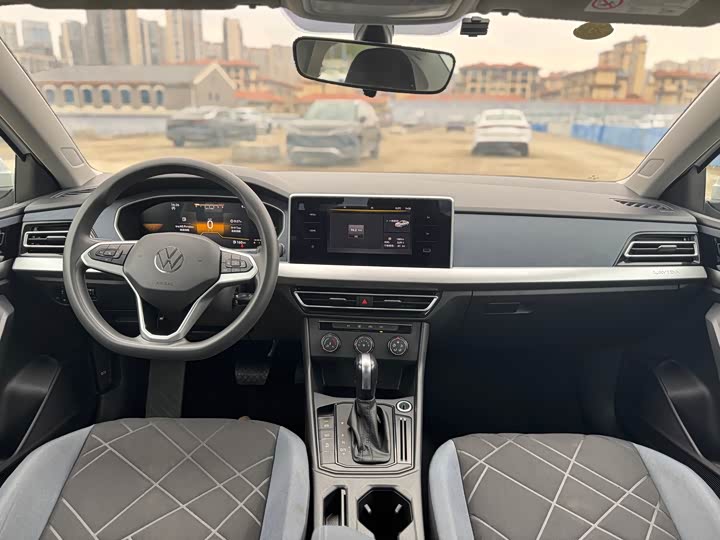 Фото 9 - Volkswagen Lavida